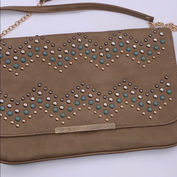 SuiteBlanco Crossbody Purse Tan Chevron Studded - Picture 3 of 16